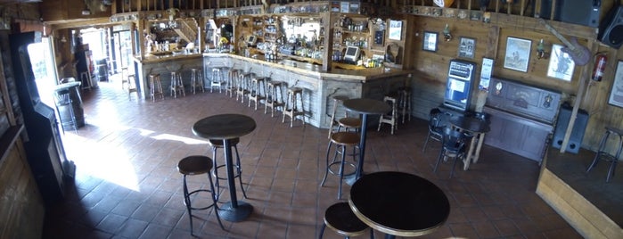 La Frontera Saloon Bar is one of Lugares guardados de Ysabel.
