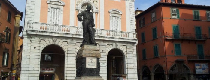 Piazza Garibaldi is one of Италия.