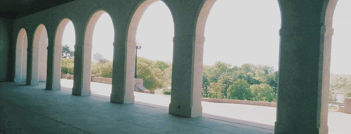 World’s Fair Pavilion is one of ☕️'ın Beğendiği Mekanlar.