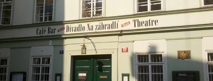 Divadlo Na zábradlí is one of Locais salvos de Fabio.