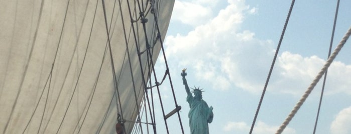 Statue de la Liberté is one of NY must-see.