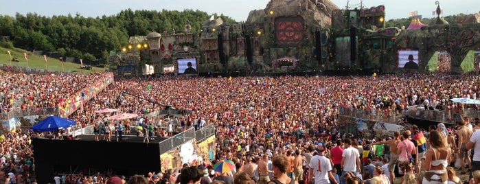 Tomorrowland is one of Uitgang.
