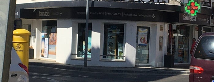 Farmàcia Francesc Font is one of สถานที่ที่ Carlos ถูกใจ.