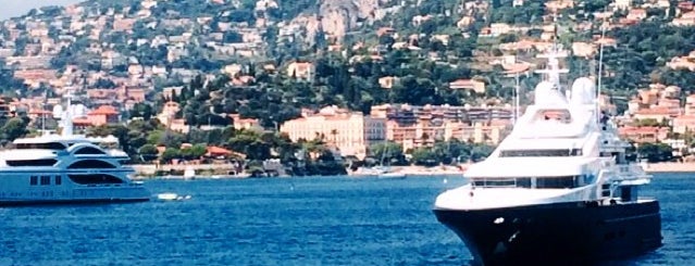 Hotel Nice Cote D'Azure is one of สถานที่ที่ Henri ถูกใจ.