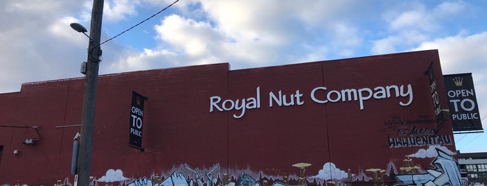 Royal Nut Company is one of Lugares favoritos de Christopher.