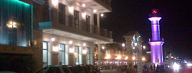 Plaza Colonia is one of Posti che sono piaciuti a Keyvan.