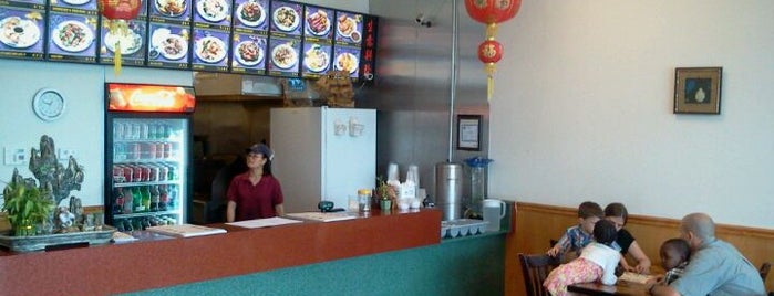 Shuang Xi Chinese Restaurant is one of Charleston Hot Checkins.