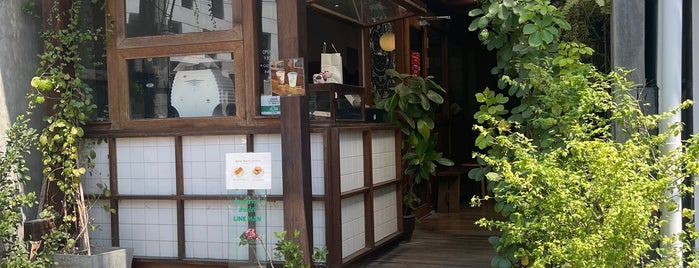 Mooh is one of The 15 Best Places for Pastries in Chiang Mai.