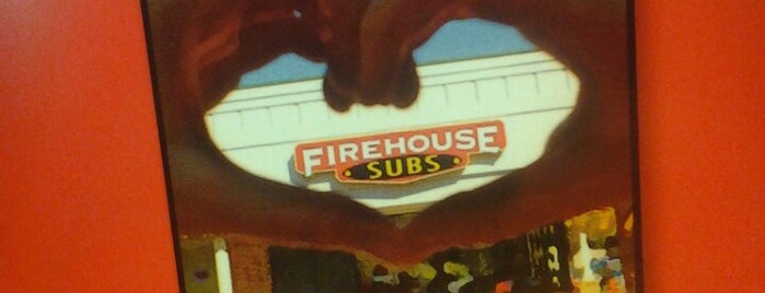 Firehouse Subs is one of Andreaさんのお気に入りスポット.