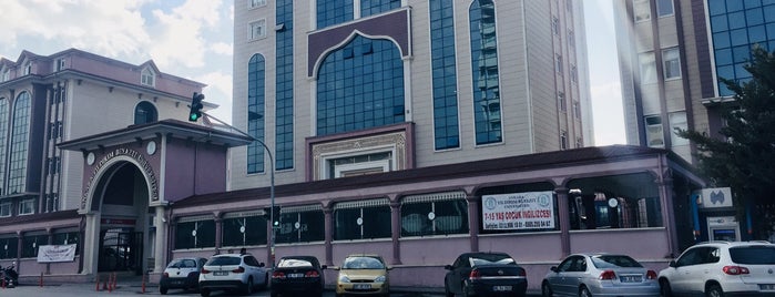 Hürriyet Anadolu Lisesi is one of Lugares favoritos de Şebnem.