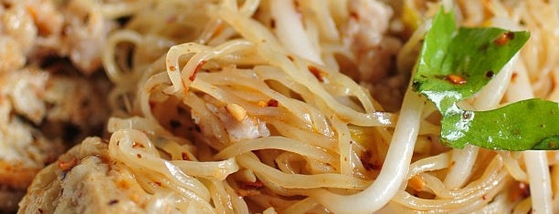Saew Noodle Shop is one of Егорさんの保存済みスポット.