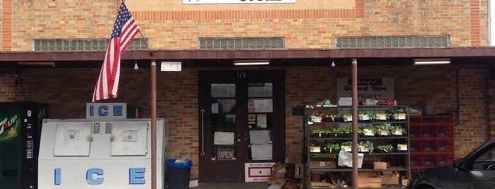 Jerry's Grocery Store Fayetteville Tx is one of Lugares favoritos de Andrew.