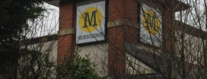 Morrisons is one of Plwmさんのお気に入りスポット.