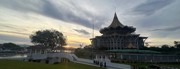 Dewan Undangan Negeri Sarawak (State Legislative Assembly) is one of Kuching To Go List.