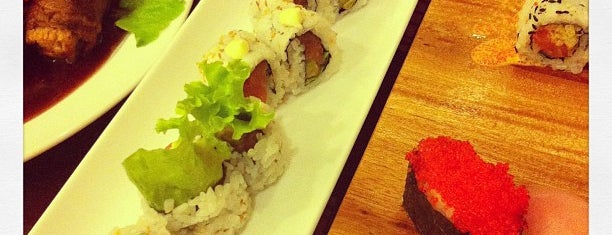 Oishii Sushi is one of Tempat yang Disukai Andre.