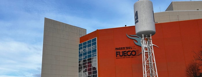 Paseo del Fuego Shopping is one of favoritos.