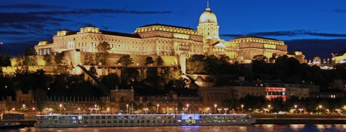 Будайская крепость is one of Budapest.