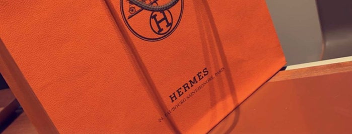 Hermès is one of Tempat yang Disukai Vasily S..