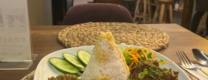 Koali Lounge & Dine is one of Lieux sauvegardés par Yağız.