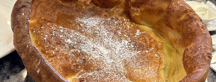 Richard Walker's Pancake House La Jolla is one of فطورات ساندي.
