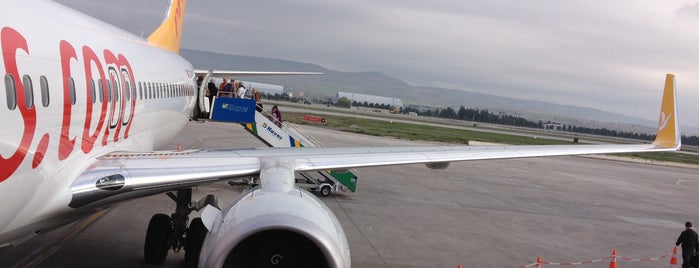 Kayseri Havalimanı (ASR) is one of Tempat yang Disukai Mesut.