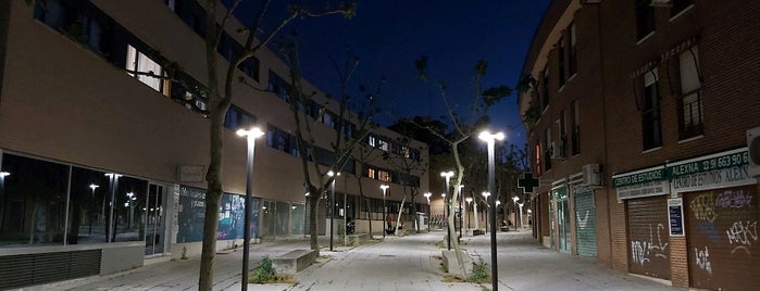 Centro de Barrio "Los Arroyos" is one of Sanse.