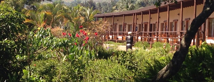 Mvubu Falls Lodge is one of Hotels Done.