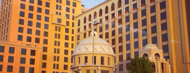 Kempinski Hotel Mall of the Emirates is one of Tempat yang Disimpan Yann.