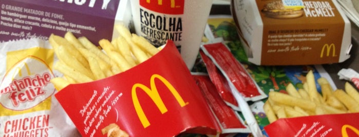 McDonald's is one of Tempat yang Disukai Silvio.