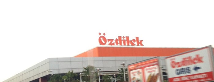 Özdilek Geçit AVM is one of Tempat yang Disukai Erkan.