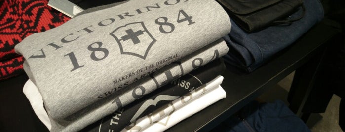 Victorinox Brand Store - Times Square is one of Lugares favoritos de Rex.