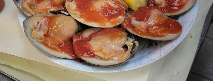 Randazzo's Seafood is one of Arthur Avenue.