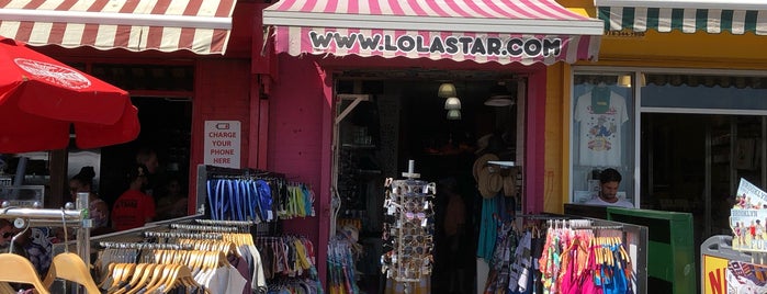 Lola Star's Subway Gift Shop is one of Tempat yang Disukai Isabel.