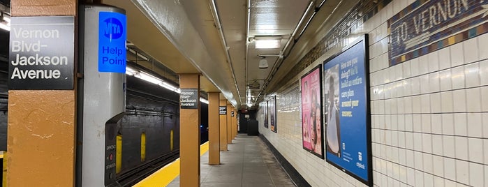 MTA Subway - Vernon Blvd/Jackson Ave (7) is one of Alberto J S 님이 좋아한 장소.