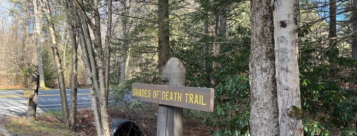 Shades Of Death Trail is one of Lake Harmony.