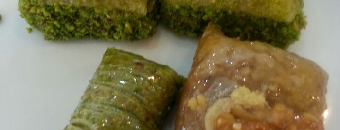 Fıstık Baklava is one of Lieux qui ont plu à By.