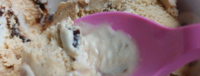 Baskin-Robbins is one of The 7 Best Places for Brown Sugar in Jersey City.