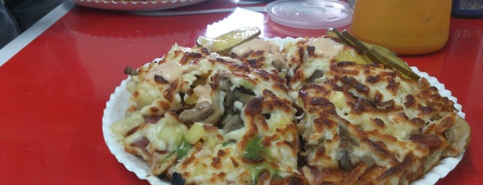 Ulises pizzas is one of Karime 님이 저장한 장소.