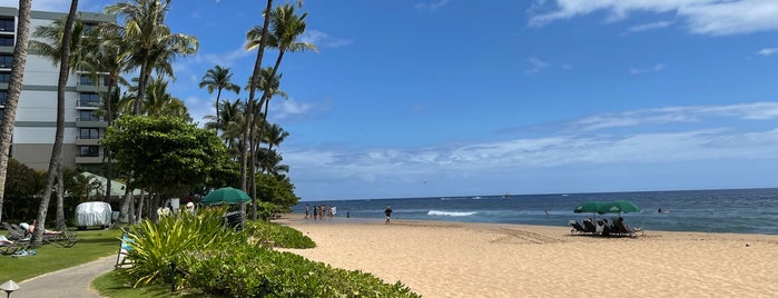 Kāʻanapali Beachwalk is one of Maui.