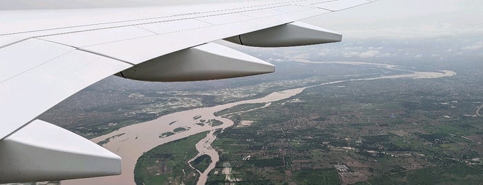 Bamako-Sénou International Airport (BKO) is one of Erol : понравившиеся места.