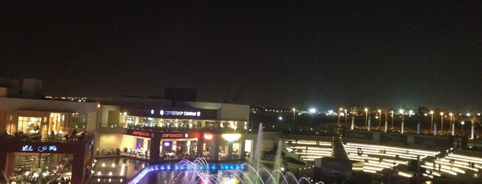 Cairo Festival City Mall is one of Queen 님이 저장한 장소.