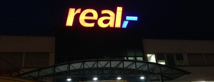 real is one of Breckさんのお気に入りスポット.