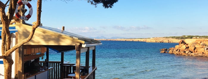Cala Saona Beach Bar is one of Formentera.