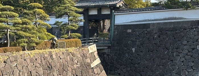 Kitahanebashimon Gate is one of Tokyo.