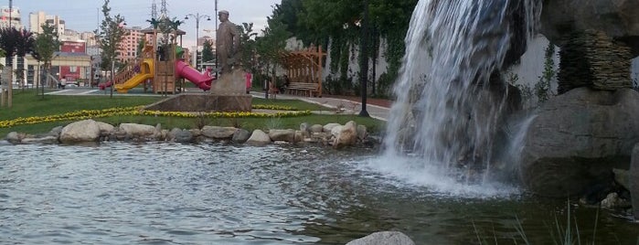 Bülent Ecevit Parkı is one of Locais curtidos por Seyit.
