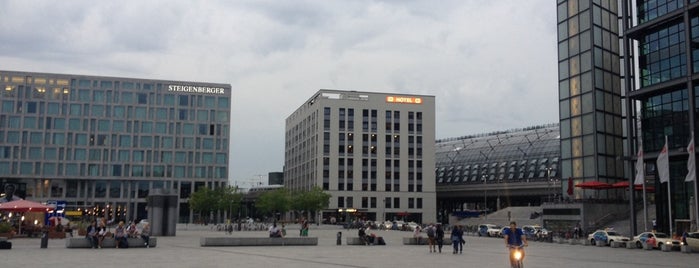 Washingtonplatz is one of Tempat yang Disukai Christoph.