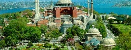 İstanbul is one of Sevgililer Günü En Güzel Hediye Altındır.
