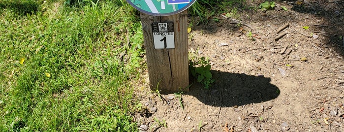 Estabrook Park Disc Golf Course is one of Milwaukee.