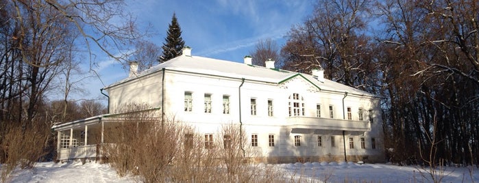 Дом-музей Л. Н. Толстого is one of Weekend in Tula.