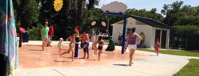 Oldsmar Spray Park is one of Bradleyさんのお気に入りスポット.